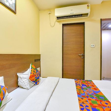 Fabhotel Rb Residency Сурат Екстер'єр фото