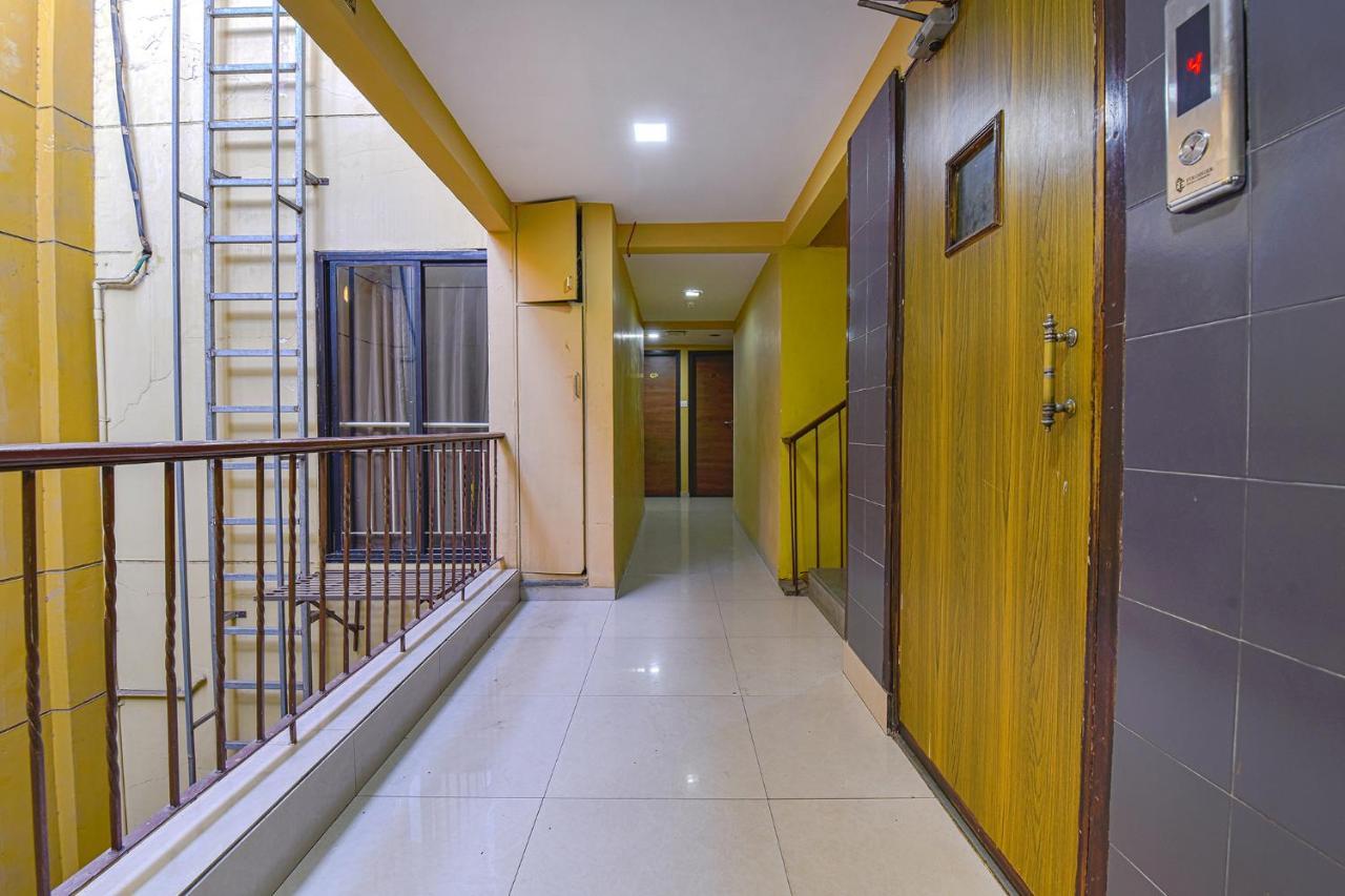 Fabhotel Rb Residency Сурат Екстер'єр фото