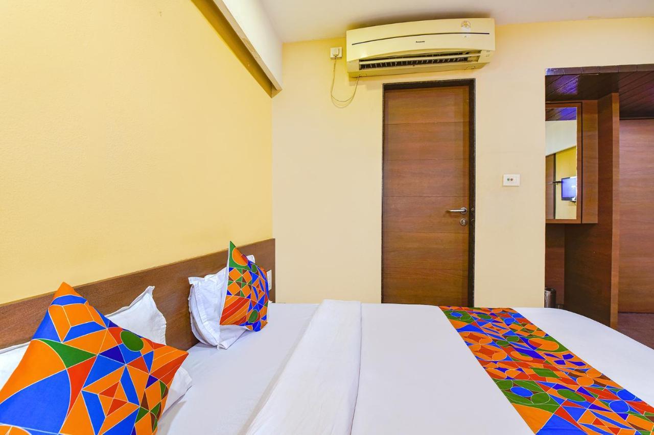 Fabhotel Rb Residency Сурат Екстер'єр фото