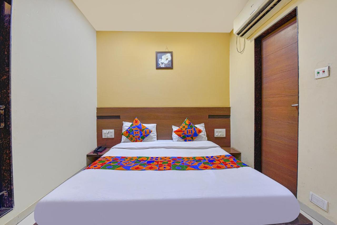 Fabhotel Rb Residency Сурат Екстер'єр фото